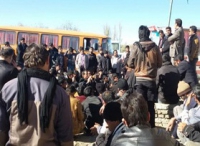 ششمین روزاعتصاب کارگران «کوشک بافق» مقابل درب ورودی معدن