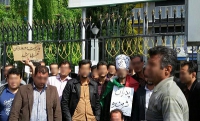 دومین روزتجمع کارگران اخراجی«فارسیت دورود» در مقابل وزارت کار